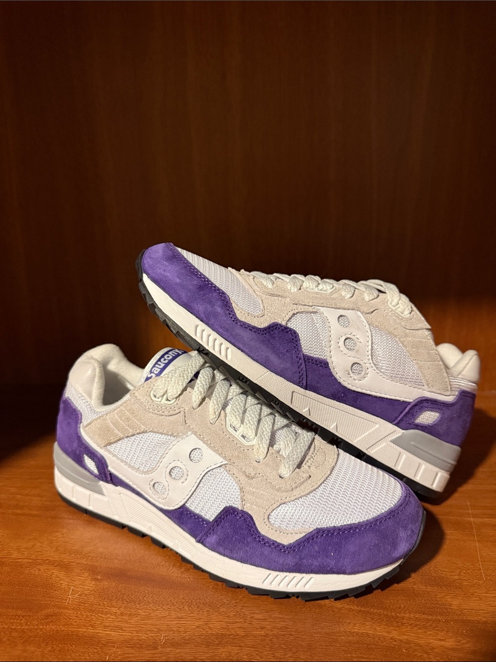 Women’s Saucony Shadow 5000 unreleased salesman sample